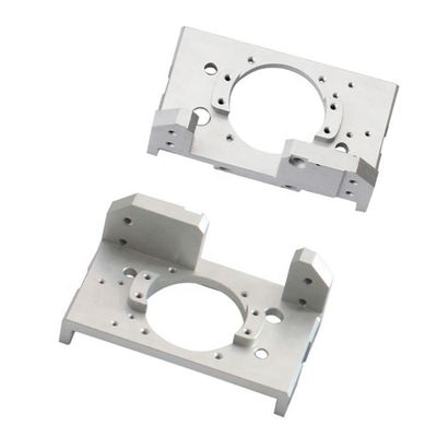 Buen precio Servicio de fabricación CNC a medida ROHS / Servicios de perforación de paneles de aluminio a medida con torneado CNC en línea
